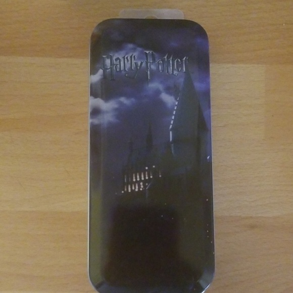 Harry Potter Crest Watch - Picture 4 of 5